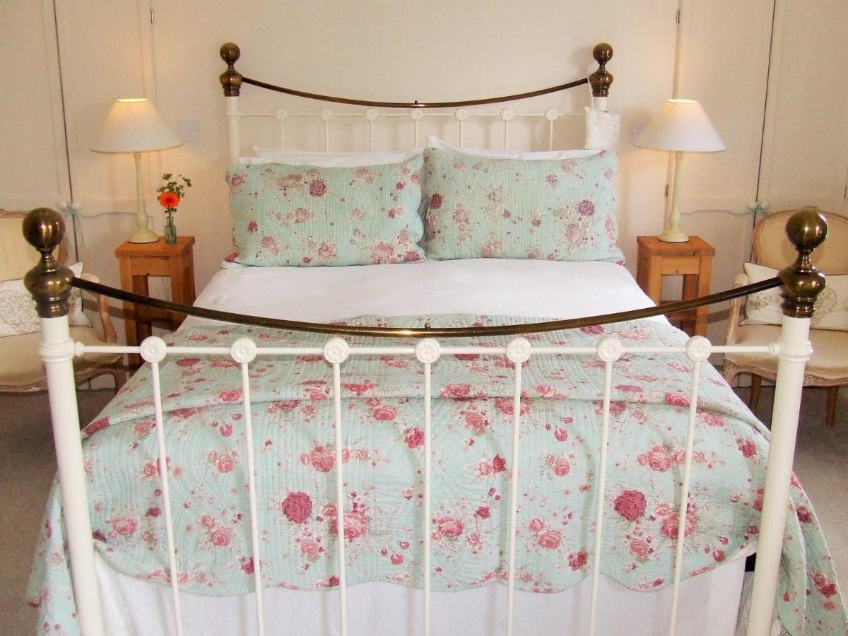 Lobhill Farmhouse Bed And Breakfast And Self Catering Accommodation Okehampton Esterno foto