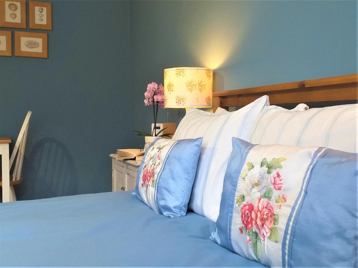 Lobhill Farmhouse Bed And Breakfast And Self Catering Accommodation Okehampton Esterno foto