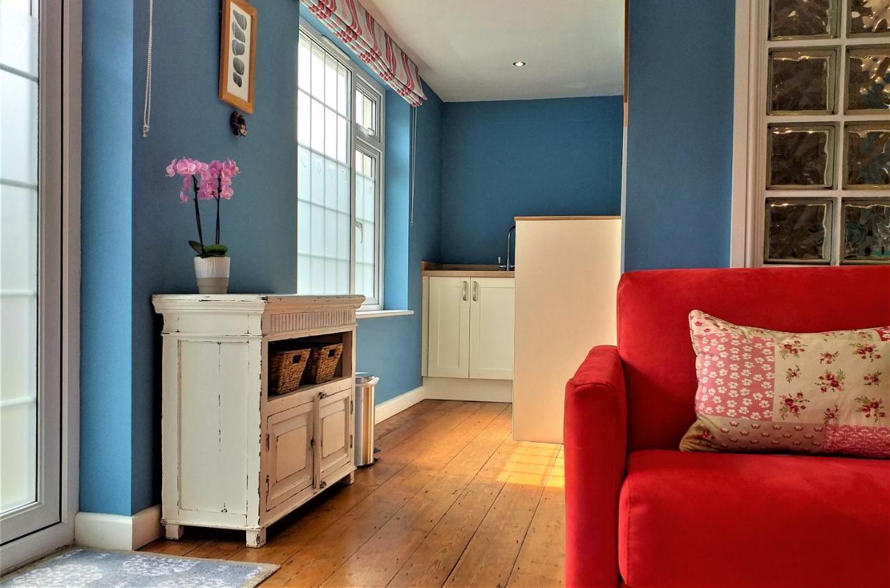 Lobhill Farmhouse Bed And Breakfast And Self Catering Accommodation Okehampton Esterno foto