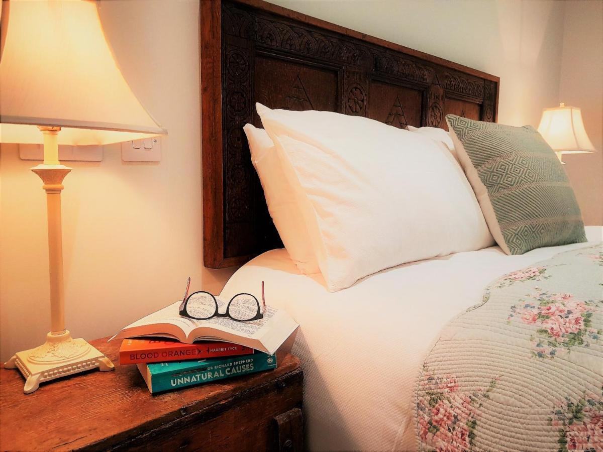 Lobhill Farmhouse Bed And Breakfast And Self Catering Accommodation Okehampton Esterno foto