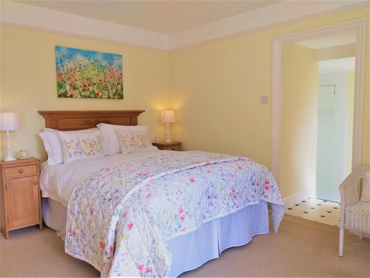 Lobhill Farmhouse Bed And Breakfast And Self Catering Accommodation Okehampton Esterno foto